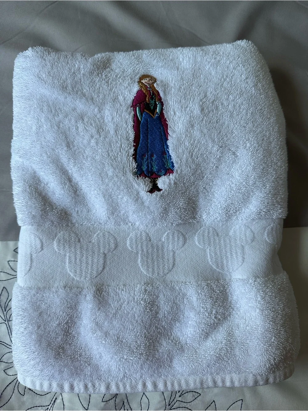 Set of Disney Parks White Embroidered Bath Towels, Elsa, Anna, and Olaf